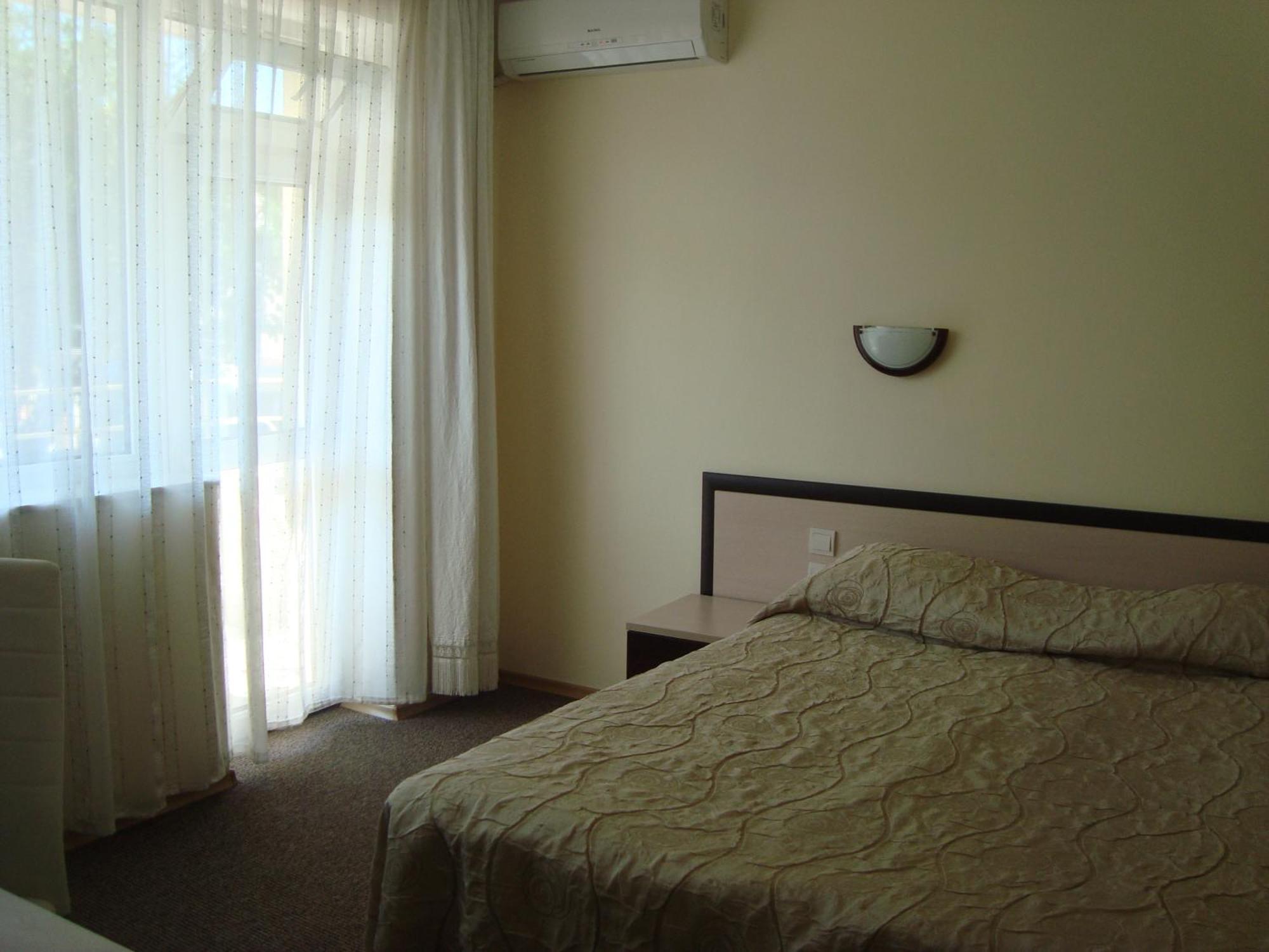 Hotel Astra 라브다 외부 사진